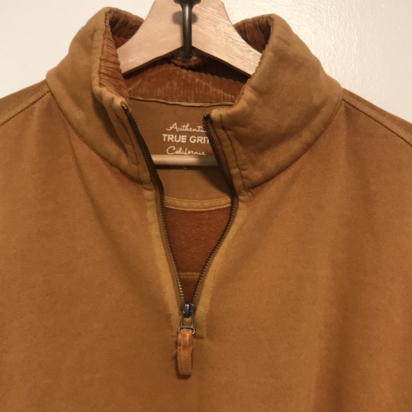 NEW True Grit Pullover. Size Large - Picture 2 of 7